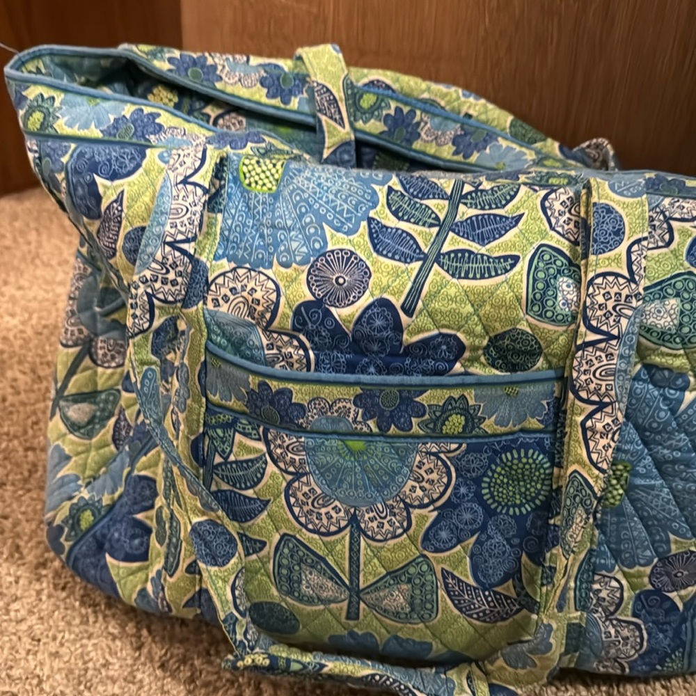 Vera Bradley large tote